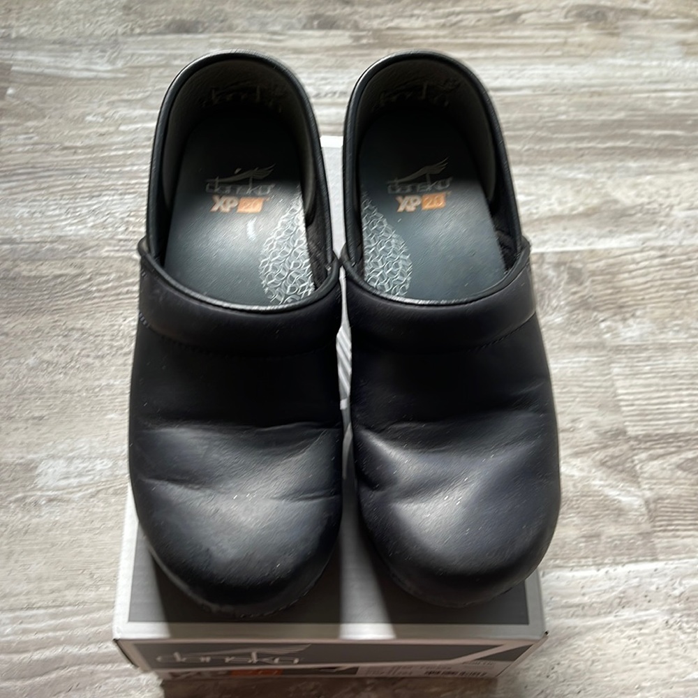 Navy blue Dansko XP 20